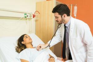 医療におけるアートメイクの看護師無資格が与える影響は？