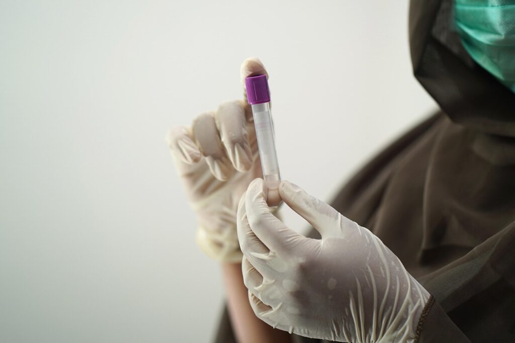 医療アートメイクの眉はパウダーと毛並み、どっちがいい？